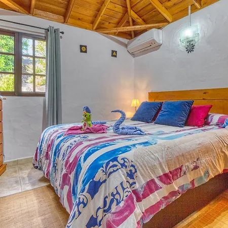 Casa Heliocentro Jedey